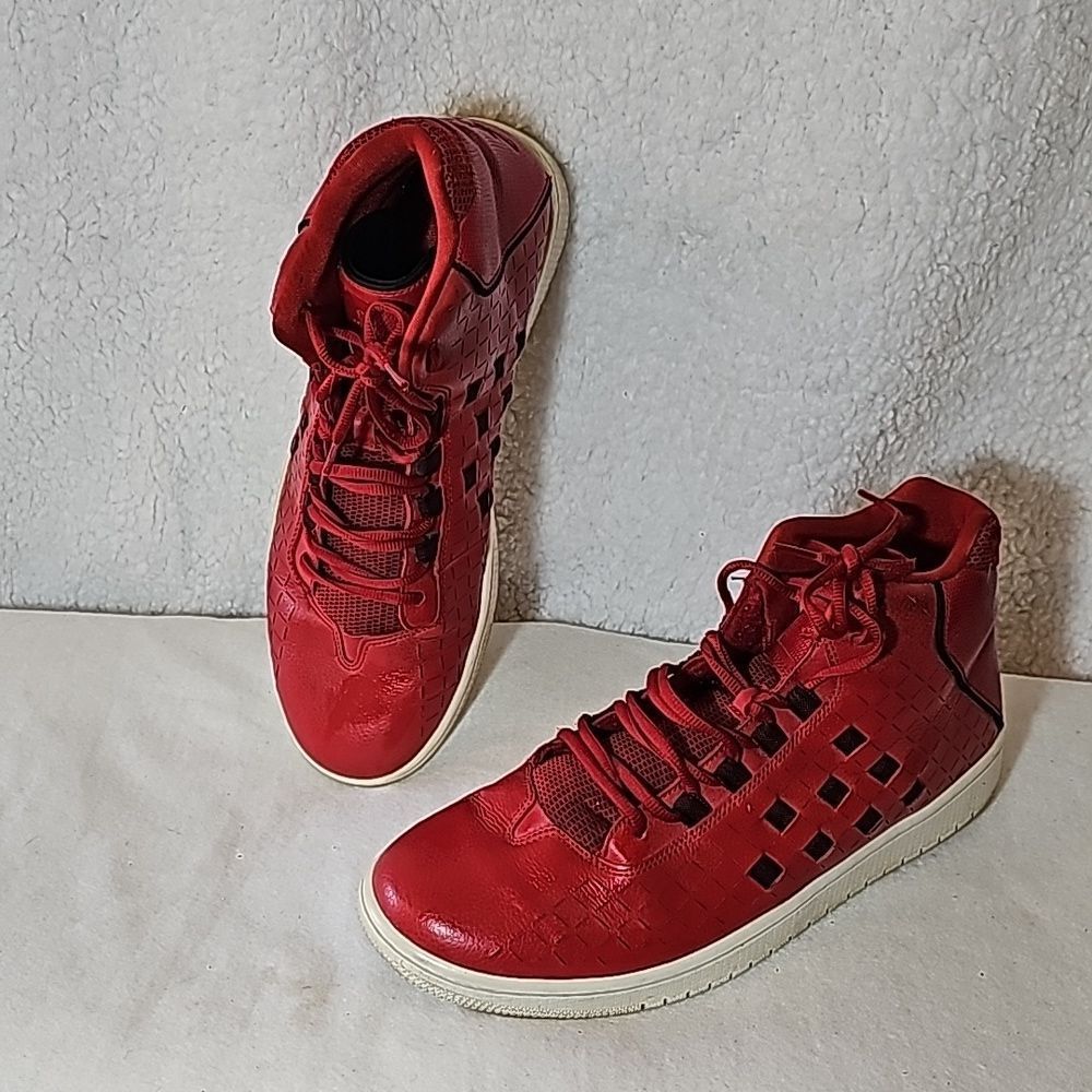 Air Jordan illusion red and black sneakers